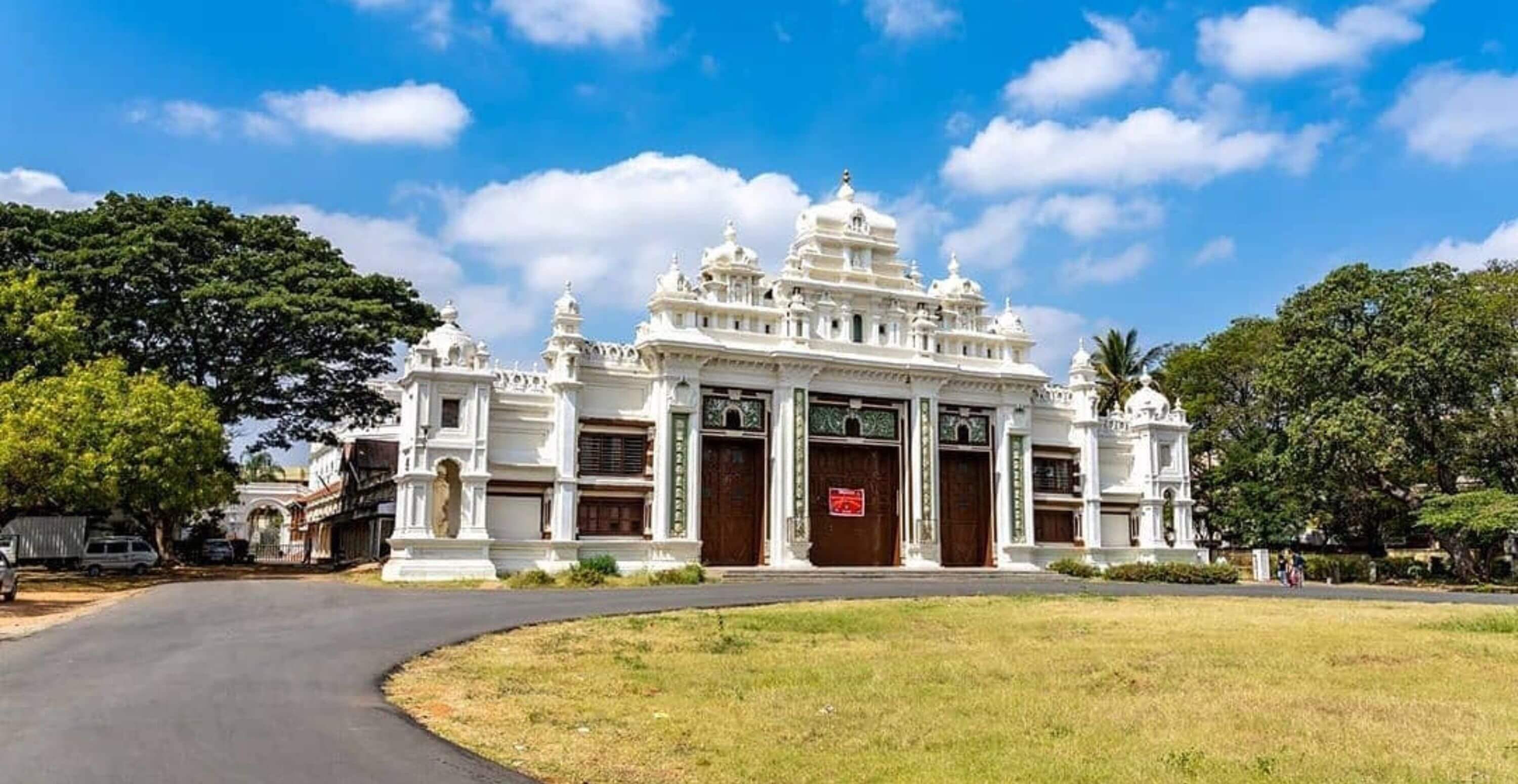 Jaganmohan Palace | Timings, History, Paintings & More