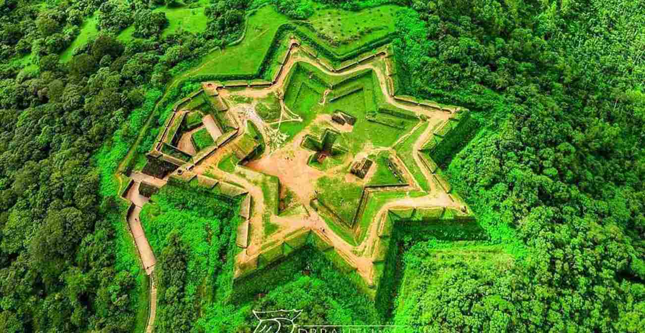 Manjarabad Fort is located in Sakleshpur, Karnataka