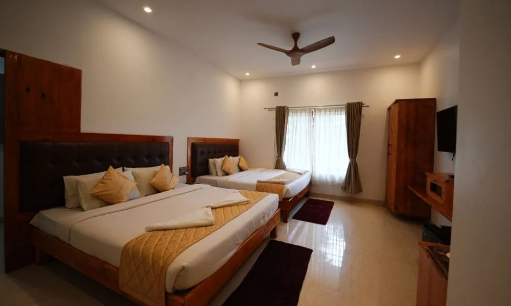 Nirvana 4 sharing room bedroom at Suggee Resort